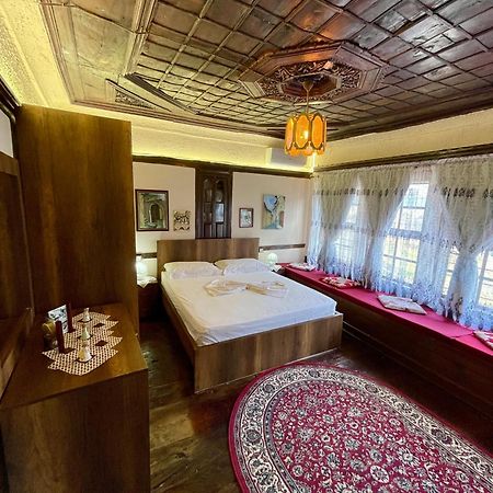 Restaurant & Guest House Semani Μπεράτ Εξωτερικό φωτογραφία