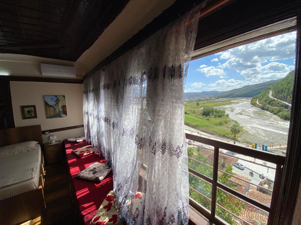 Restaurant & Guest House Semani Μπεράτ Εξωτερικό φωτογραφία