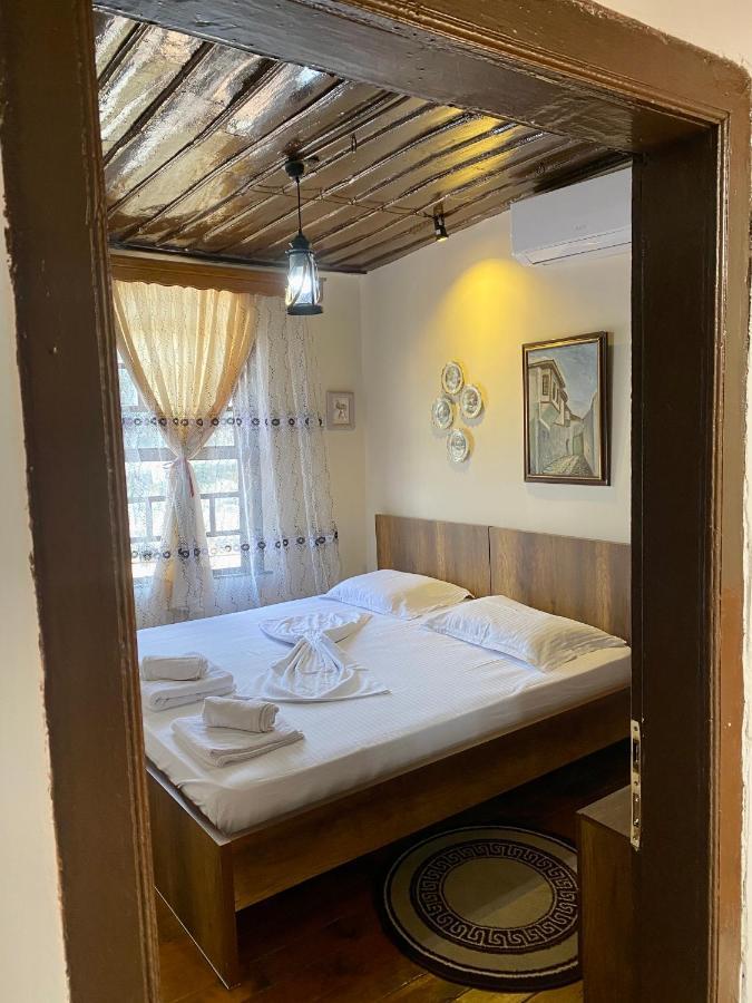 Restaurant & Guest House Semani Μπεράτ Εξωτερικό φωτογραφία