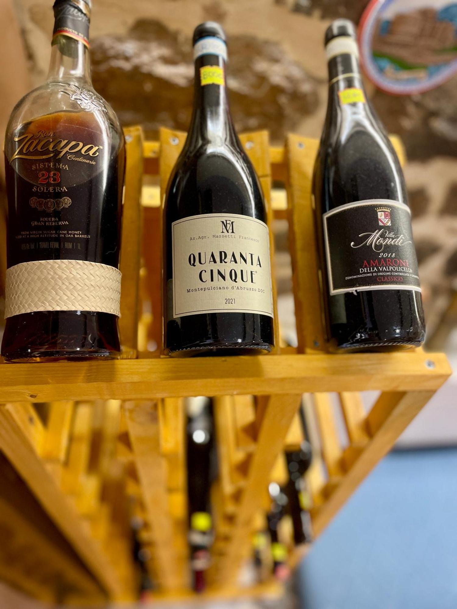 Restaurant & Guest House Semani Μπεράτ Εξωτερικό φωτογραφία