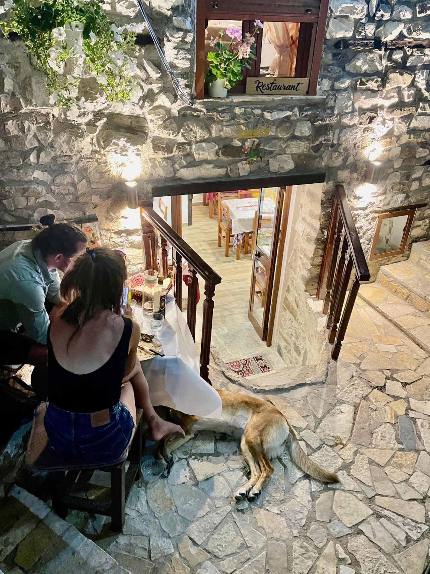 Restaurant & Guest House Semani Μπεράτ Εξωτερικό φωτογραφία