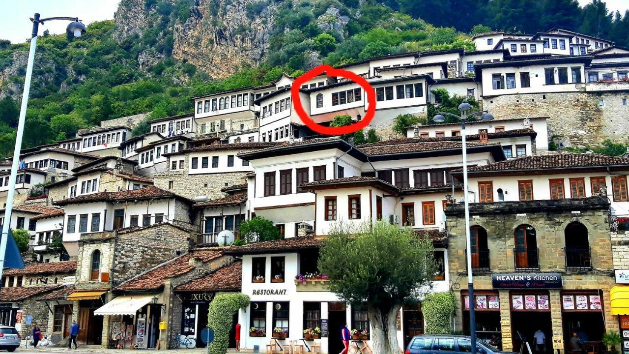 Restaurant & Guest House Semani Μπεράτ Εξωτερικό φωτογραφία
